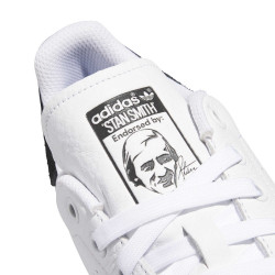 adidas ADV IE3094 – Moderner Sneaker-Style